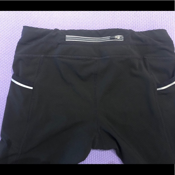 Athleta black Small crop leggings - Picture 3 of 6